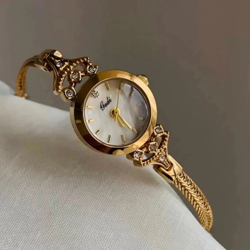 Gedi 62001 Luxury Bracelet Watch- Golden – view 2