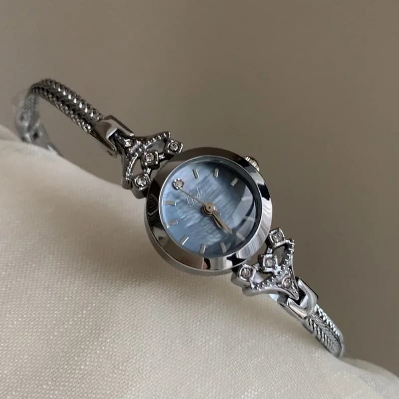 Gedi 62001 Luxury Bracelet Watch- Silver – view 2