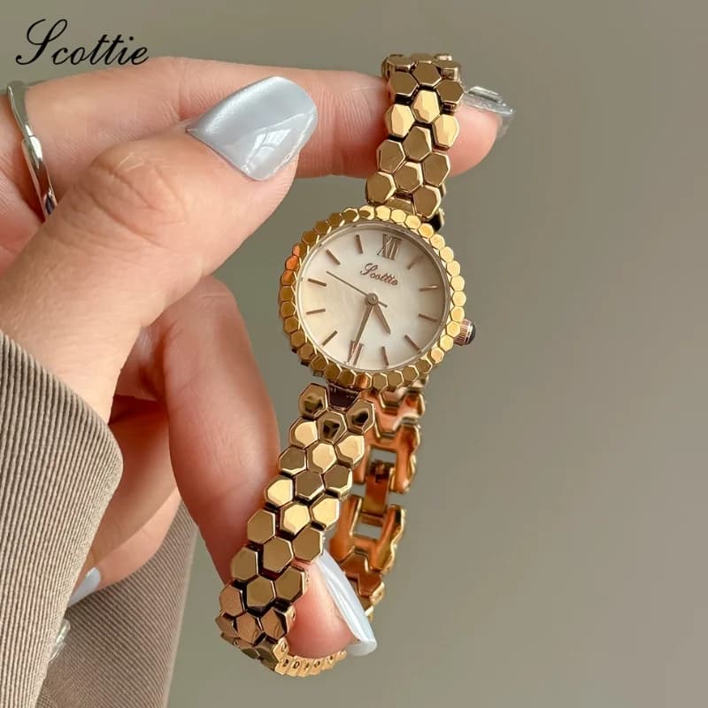 Scottie 9615- Golden